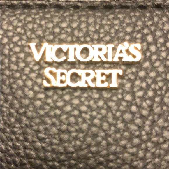 Victoria Secrets ❤️ wristlet - Picture 3 of 4